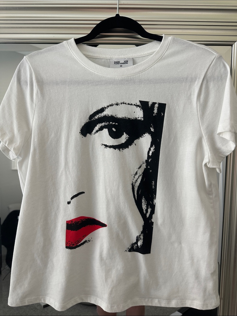 Diane von Furstenberg x Target Graphi Tee WASHED NEVER WORN - Women